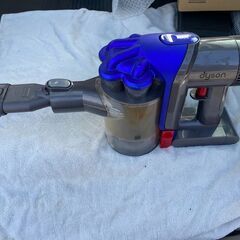 商談中　ダイソン　掃除機３台　中古品です。