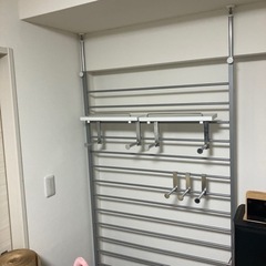 天井突っ張り収納