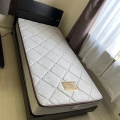 引き取り限定差し上げます。シングルベッド