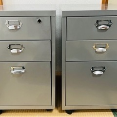 スチール3段ワゴン　2個