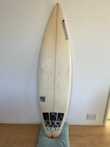 Nick Maz : 長さ6.1、幅18 1/2、厚さ2 5/16、約28.5L