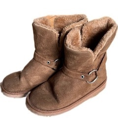 ブーツ23センチ