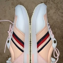 トミーヒルフィガー　スニーカー　24㌢の画像