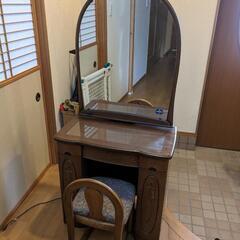 再投稿　ドレッサーの画像