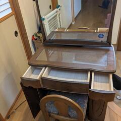 再投稿　ドレッサーの画像