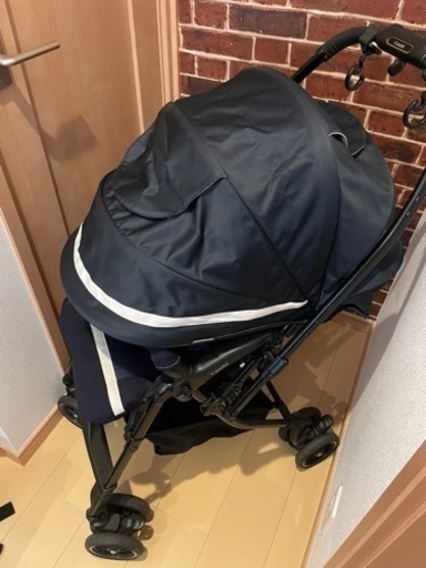 combi ベビーカー