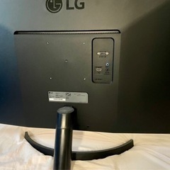 2020年製！大画面31.5モニター