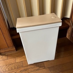 ゴミ箱