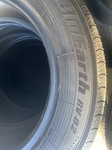205/60R16ヨコハマブルーアース