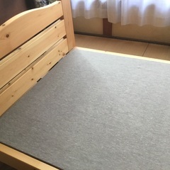 2回ほどしか使っていない木製のベットです❗️
