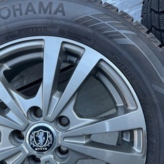 スタッドレスタイヤ 195/65R15 2021年製 ヨコハマ ナット付