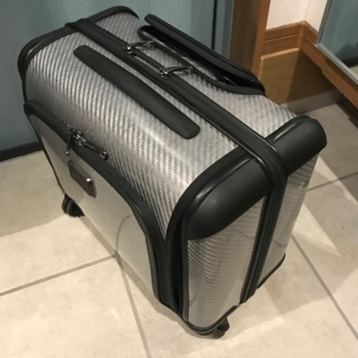 tumi キャリーバッグ　