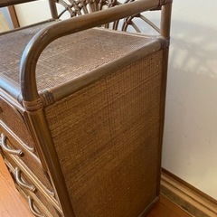 収納棚の画像