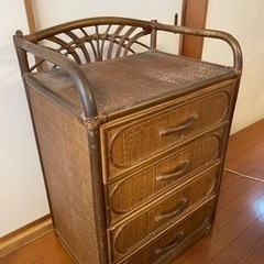 収納棚の画像