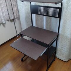 7年程前にニトリで購入したパソコンラック