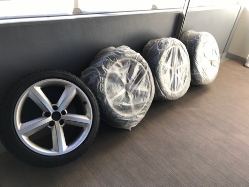 中古スタッドレスタイヤ245/40R18＋アウディA5純正ホイール