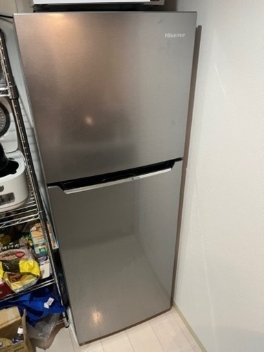 ハイセンス 冷蔵庫 幅55cm 227L シルバー HR-B2302 2ドア 右開き 大容量冷蔵室174L 自動霜取り スリム