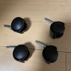 キャスター　4ケ
