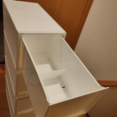 CD, DVD ラックの画像