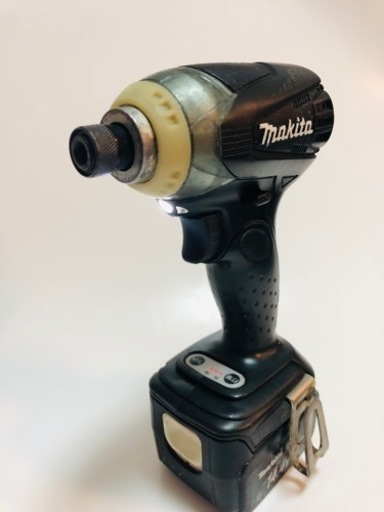 マキタ　インパクトドライバー　TD133D