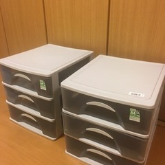 【取引中】デスクチェスト2個セット　アイリスオーヤマ