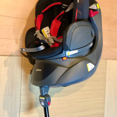 Apricaチャイルドシート　ディアターンプラスの画像