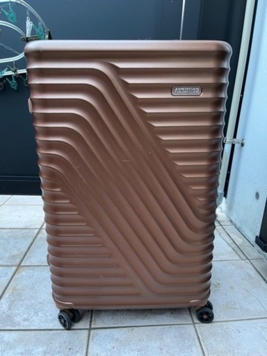 AMERICAN TOURISTERのスーツケース