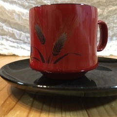 コーヒーカップ　赤黒　2点の画像