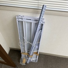【会社前で渡す】無料。組立式3段ひな壇