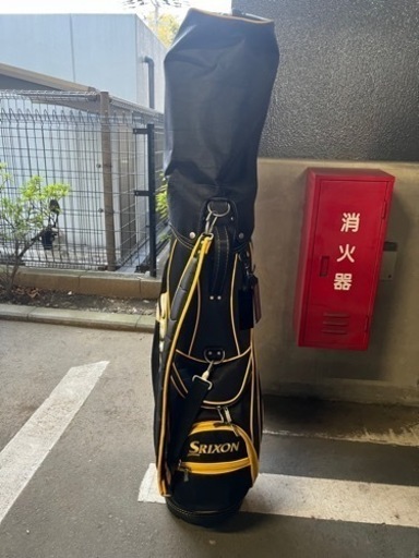 スリクソンキャディーバッグ