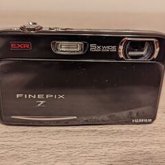 富士フイルム　デジタルカメラ　デジカメ　FinePix Z950EXRの画像