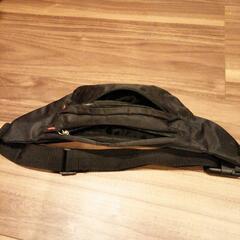 ウエスト、ショルダーバックの画像