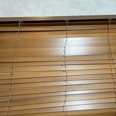 ウッドブラインドーの画像