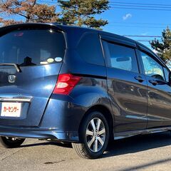 フリード【本車検2年付き】グレード　Gエアロジャストセレクション　フリップダウンモニター　バックカメラ　パワスラ　ETCの画像
