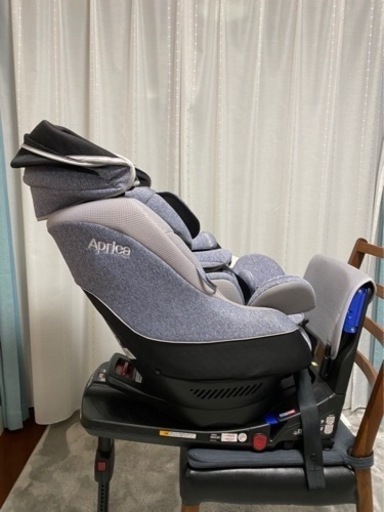 Aprica チャイルドシート