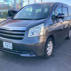 車検３月まで　ナビ　バックカメラ　ETC　HIDヘッドライト　ノア