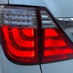 アルファード・ヴェルファイア20系シーケンシャルテールランプの画像