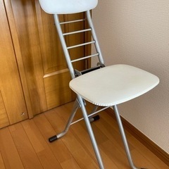 リリーチェア　折りたたみ椅子