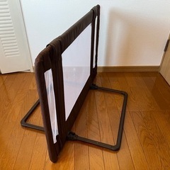 日本育児 ベビーゲート/ペットゲート おくだけとおせんぼ ブラウン 6ヶ月~24ヶ月対象 おいてまたぐだけのお手軽ゲートの画像