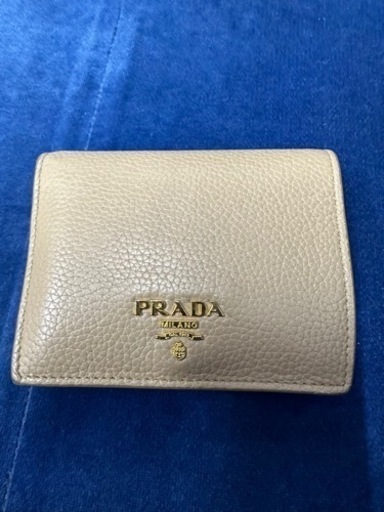 PRADA プラダ 二つ折り財布