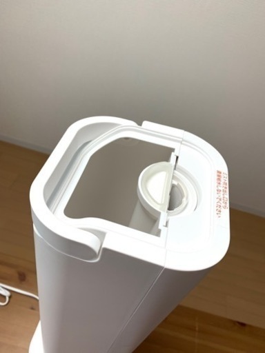 タワー型加湿器