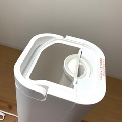 タワー型加湿器の画像