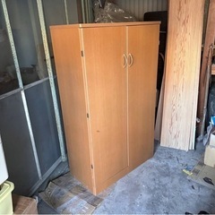 無料　木製タンス　棚板有り