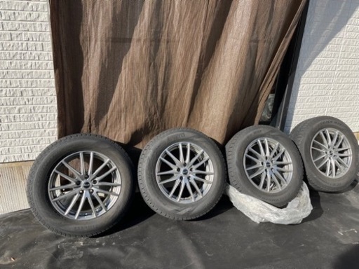 スタッドレスタイヤ　マツダ　CX-5使用　225/65/R17 PIRELLI   使用少々！