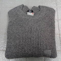 UNIQLO ユニクロ　リブ クルーネックセーター（長袖)　サイズ：L 　新品保管品の画像