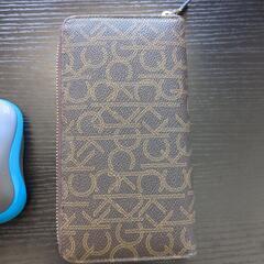 【値下げしました】カルバンクラインの長財布