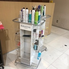 ケラスターゼディスプレイ棚