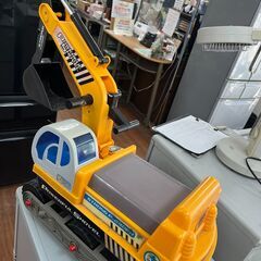 【リサイクルショップどりーむ天保山店】●6005●　乗り物おもちゃ　ショベルカー　キャタピラ付き　( *´艸｀)の画像