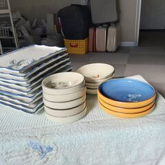 お魚の皿と、小鉢いろいろ