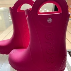 crocsの長靴(ピンク)の画像